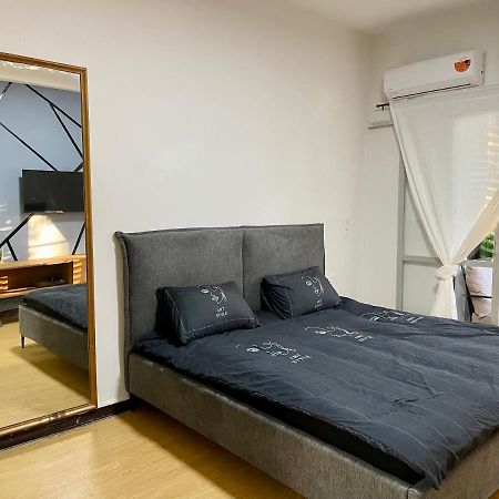 Bat Galim - Mirror Apartment By The Beach ไฮฟา ภายนอก รูปภาพ